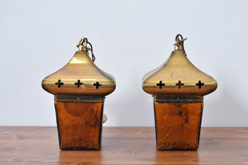 和製ヴィンテージ　レトロ　金属フードとガラスシェードのペンダントライト2個セット　(R-085107)