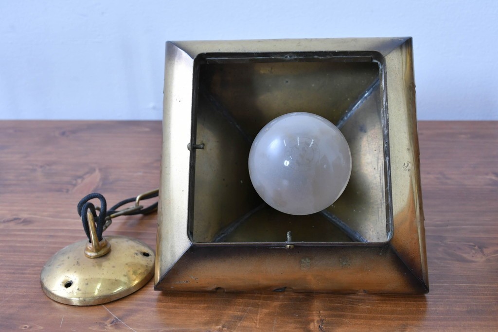 和製ヴィンテージ　レトロ　金属フードとガラスシェードのペンダントライト2個セット　(R-085107)