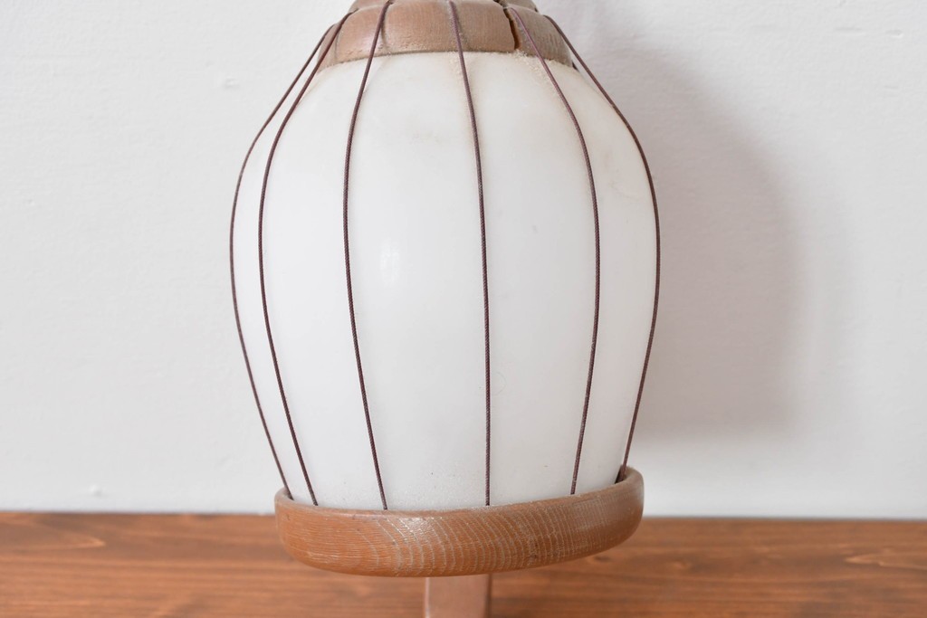 和製ヴィンテージ　緩やかな曲線フレームの木製ウォールライト　(R-085109)