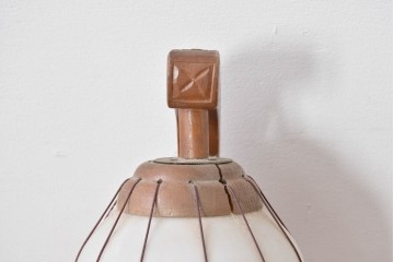 和製ヴィンテージ　緩やかな曲線フレームの木製ウォールライト　(R-085109)