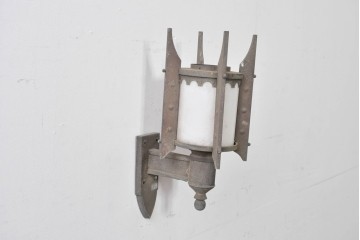 和製アンティーク　古い洋館の趣を感じさせる大振りな真鍮製ウォールライト　(R-085110)