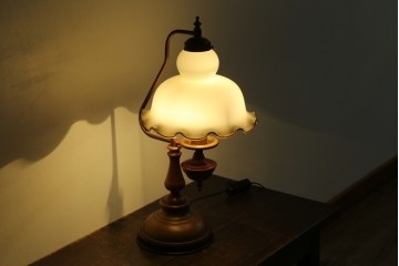 中古　マツヤマ工芸　クラシックなデザインのテーブルランプ　(R-085112)