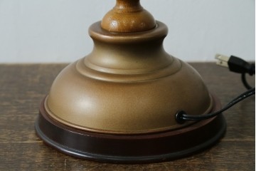 中古　マツヤマ工芸　クラシックなデザインのテーブルランプ　(R-085112)