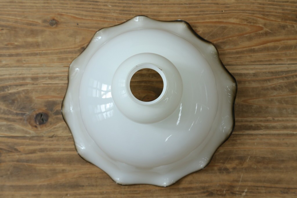 中古　マツヤマ工芸　クラシックなデザインのテーブルランプ　(R-085112)