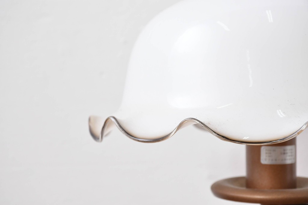 中古　マツヤマ工芸　クラシックなデザインのテーブルランプ　(R-085112)