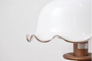 中古　マツヤマ工芸　クラシックなデザインのテーブルランプ　(R-085112)