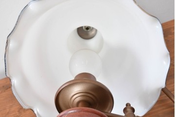 中古　マツヤマ工芸　クラシックなデザインのテーブルランプ　(R-085112)