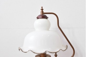 中古　マツヤマ工芸　クラシックなデザインのテーブルランプ　(R-085112)