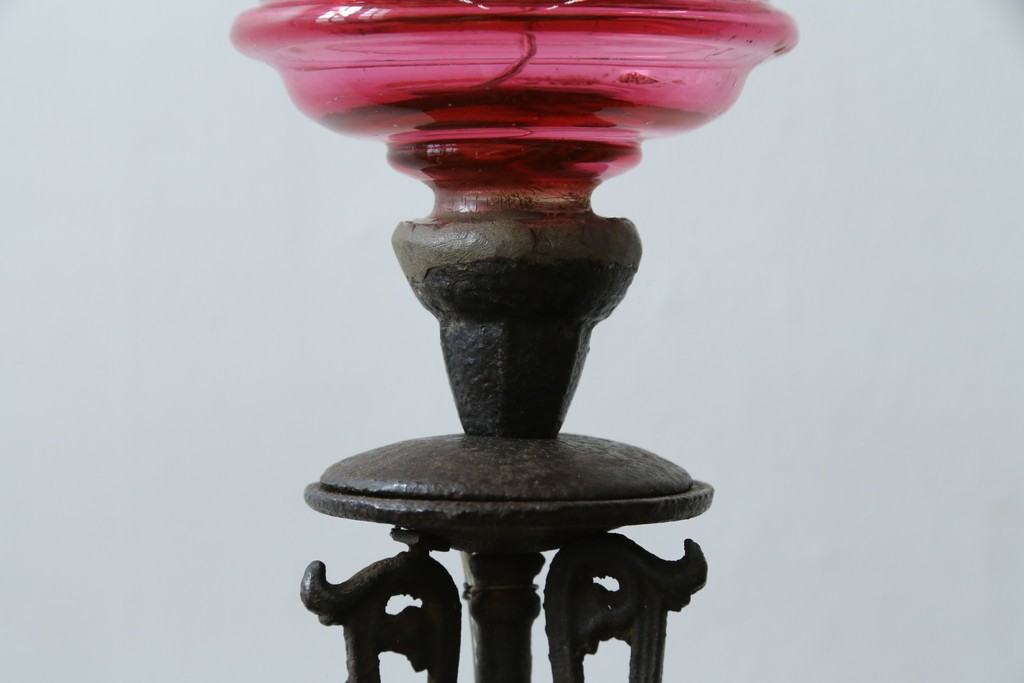 和製アンティーク　オイルランプをリメイク　凝った装飾が目を引くスタンドライト　(R-085113)