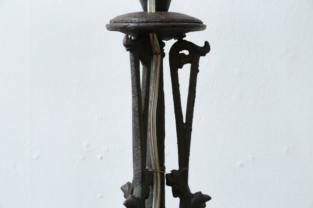 和製アンティーク　オイルランプをリメイク　凝った装飾が目を引くスタンドライト　(R-085113)