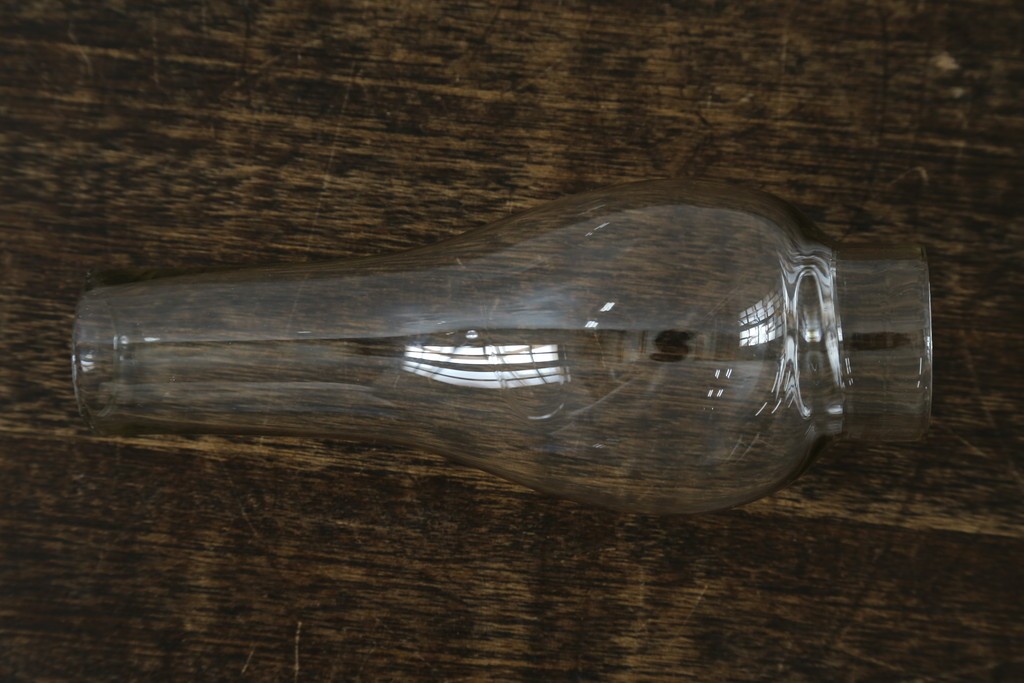 和製アンティーク　オイルランプをリメイク　凝った装飾が目を引くスタンドライト　(R-085113)