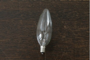 和製アンティーク　オイルランプをリメイク　凝った装飾が目を引くスタンドライト　(R-085113)