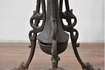 和製アンティーク　凝った装飾が目を引くフロアオイルランプ　(R-085113)