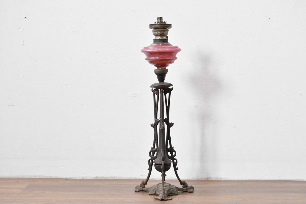 和製アンティーク　凝った装飾が目を引くフロアオイルランプ　(R-085113)