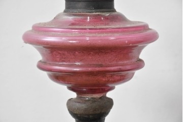 和製アンティーク　凝った装飾が目を引くフロアオイルランプ　(R-085113)