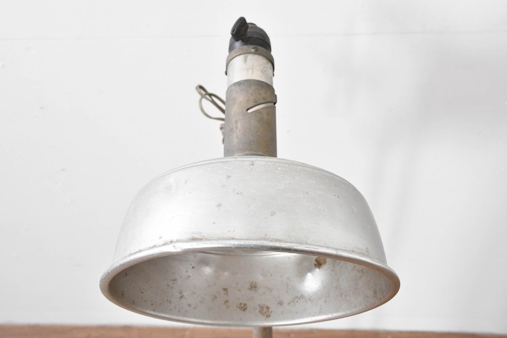 和製ヴィンテージ　古い病院で使用されていたフロアスタンド　(R-085115)