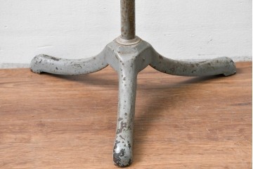 和製ヴィンテージ　古い病院で使用されていたフロアスタンド　(R-085116)