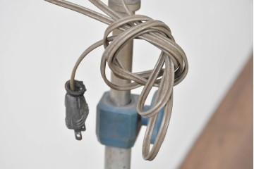 和製ヴィンテージ　古い病院で使用されていたフロアスタンド　(R-085116)