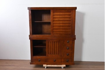 和製ヴィンテージ　桐材　柾目の美しい引き戸が魅力の重ね水屋箪笥　(R-085118)