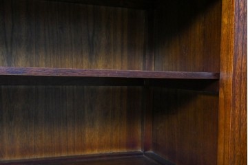 和製ヴィンテージ　桐材　柾目の美しい引き戸が魅力の重ね水屋箪笥　(R-085118)