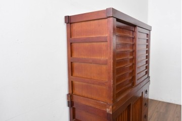 和製ヴィンテージ　桐材　柾目の美しい引き戸が魅力の重ね水屋箪笥　(R-085118)