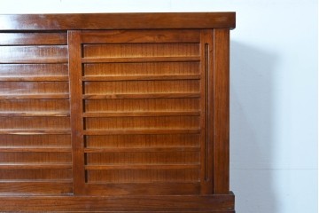 和製ヴィンテージ　桐材　柾目の美しい引き戸が魅力の重ね水屋箪笥　(R-085118)