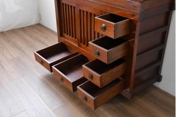 和製ヴィンテージ　桐材　柾目の美しい引き戸が魅力の重ね水屋箪笥　(R-085118)