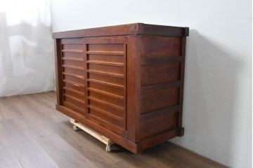 和製ヴィンテージ　桐材　柾目の美しい引き戸が魅力の水屋箪笥サイドボード　(R-085119)