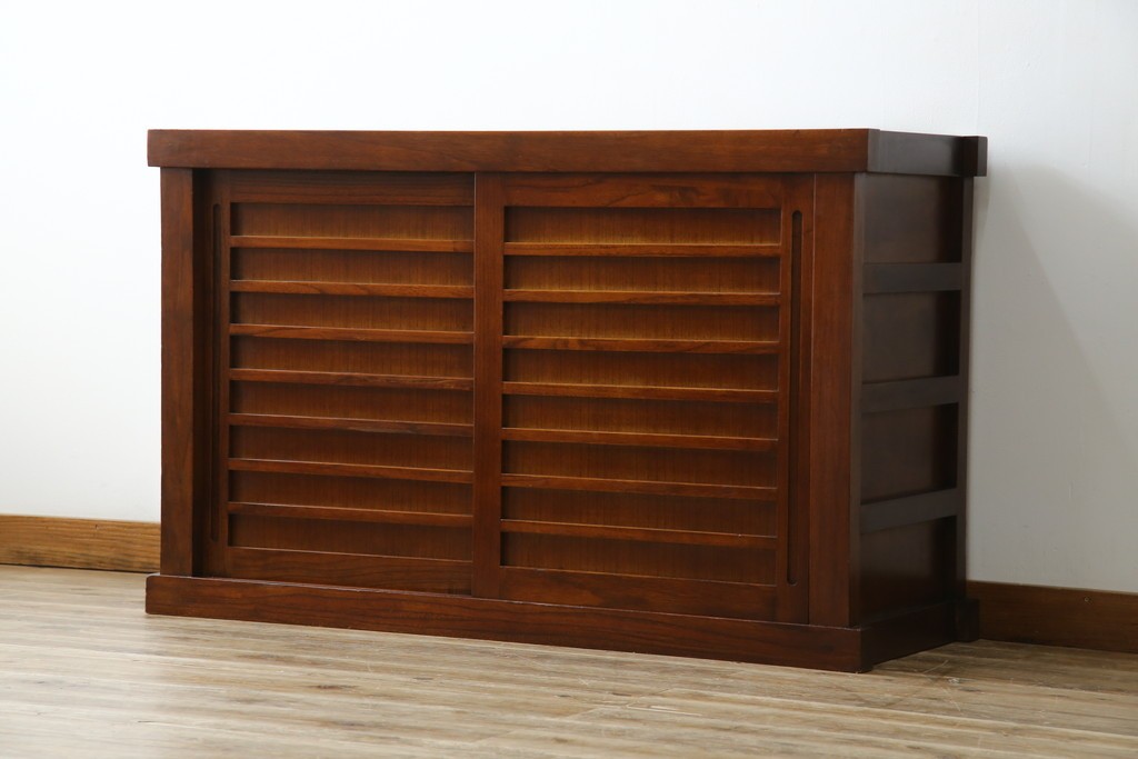 和製ヴィンテージ　桐材　引き戸の柾目が美しい水屋箪笥サイドボード　(R-085119)