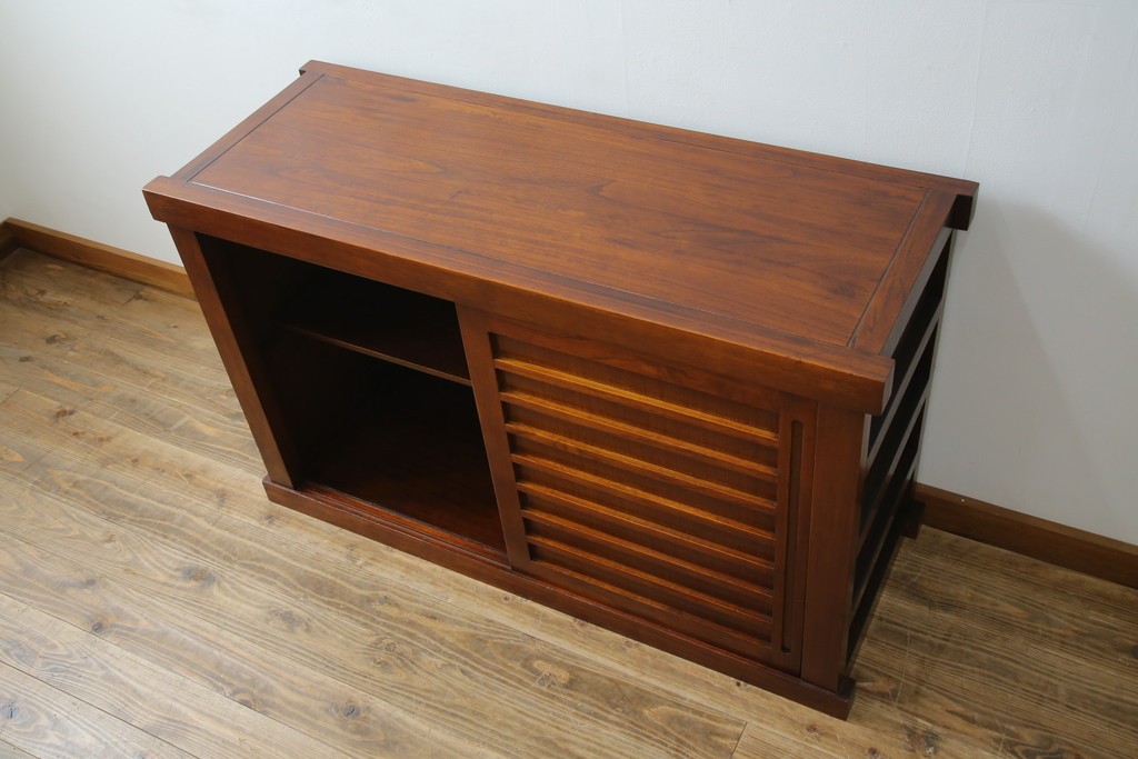 和製ヴィンテージ　桐材　引き戸の柾目が美しい水屋箪笥サイドボード　(R-085119)