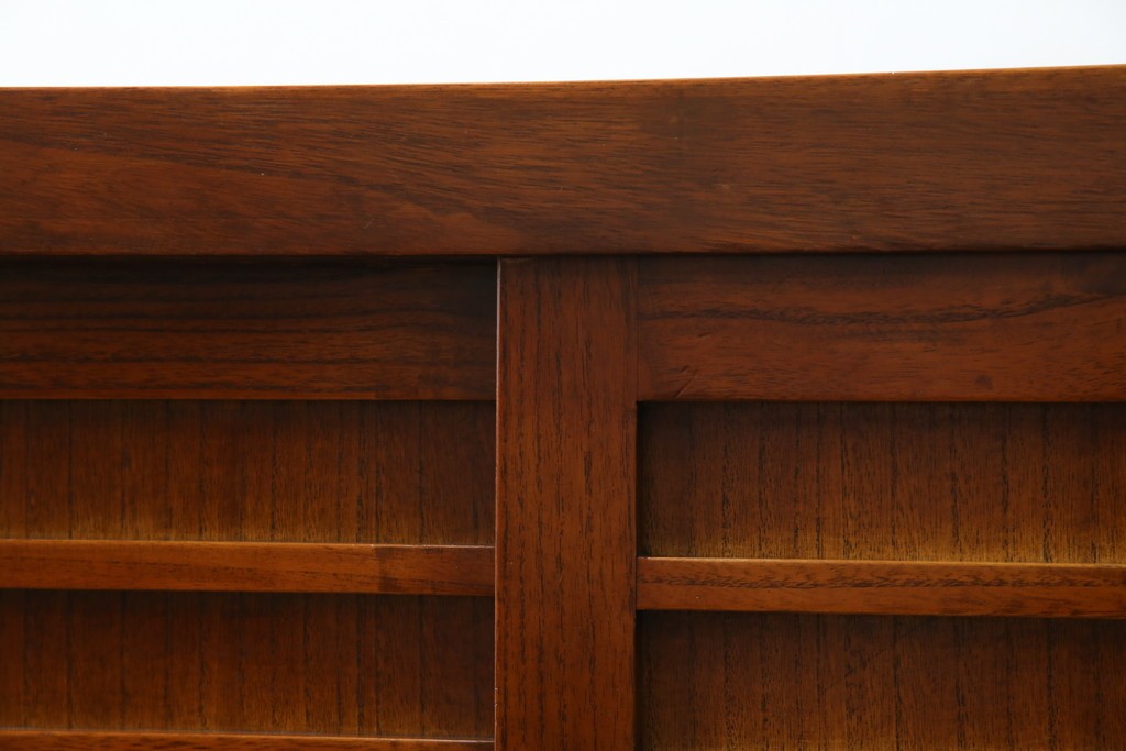 和製ヴィンテージ　桐材　引き戸の柾目が美しい水屋箪笥サイドボード　(R-085119)