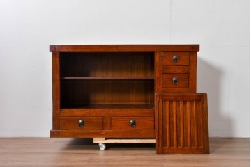 和製ヴィンテージ　桐材　上質な和の空間づくりにおすすめの水屋箪笥サイドボード　(R-085120)