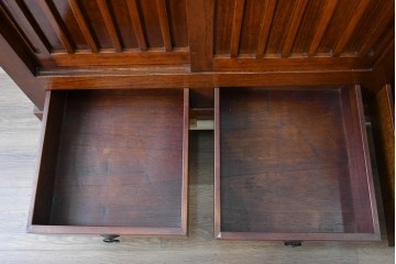 和製ヴィンテージ　桐材　上質な和の空間づくりにおすすめの水屋箪笥サイドボード　(R-085120)