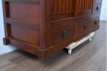 和製ヴィンテージ　桐材　上質な和の空間づくりにおすすめの水屋箪笥サイドボード　(R-085120)