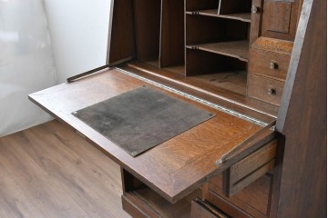 和製アンティーク　上手物!!　大正ロマン　繊細な彫刻装飾がアクセントのナラ材製ライティングビューロー　(R-085121)