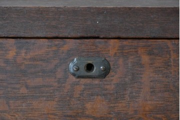 和製アンティーク　上手物!!　大正ロマン　繊細な彫刻装飾がアクセントのナラ材製ライティングビューロー　(R-085121)