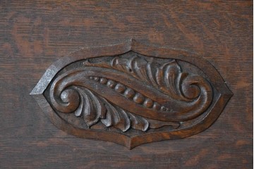 和製アンティーク　上手物!!　大正ロマン　繊細な彫刻装飾がアクセントのナラ材製ライティングビューロー　(R-085121)