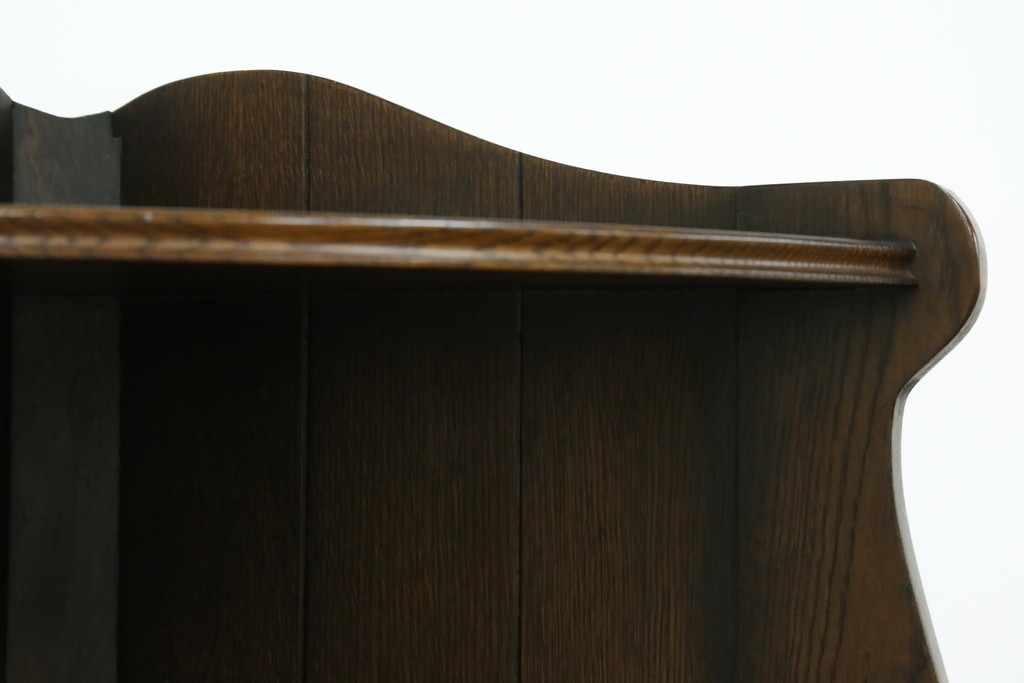 イギリスヴィンテージ　オーク材　優美な曲線シルエットのコーナーラック　(R-085122)