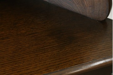 イギリスヴィンテージ　オーク材　優美な曲線シルエットのコーナーラック　(R-085122)