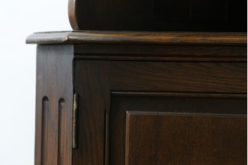 イギリスヴィンテージ　オーク材　優美な曲線シルエットのコーナーラック　(R-085122)