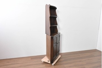 イギリスヴィンテージ　オーク材　優美な曲線シルエットのコーナーラック　(R-085122)