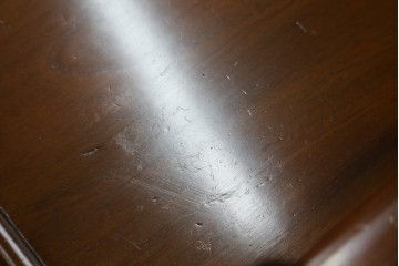 フランスアンティーク　挽物装飾が上品な一枚扉のサイドキャビネット　(R-085123)