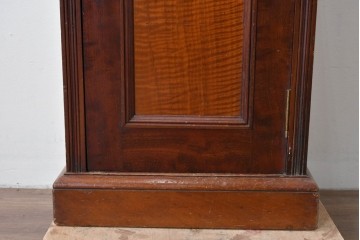 フランスアンティーク　挽物装飾が上品な一枚扉のサイドキャビネット　(R-085123)