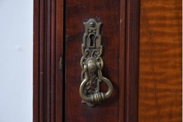 フランスアンティーク　挽物装飾が上品な一枚扉のサイドキャビネット　(R-085123)