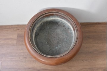 和製アンティーク　総欅(ケヤキ)材　漆塗り　木目の表情がよく表れた丸いフォルムのくり抜き火鉢　(R-085125)