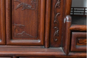 和製ヴィンテージ　花梨　松の彫刻が映える六尺サイズの飾り棚　(R-085126)