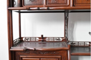 和製ヴィンテージ　花梨　松の彫刻が映える六尺サイズの飾り棚　(R-085126)