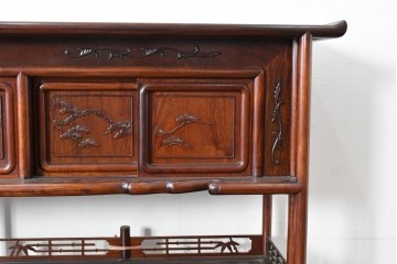 和製ヴィンテージ　花梨　松の彫刻が映える六尺サイズの飾り棚　(R-085126)