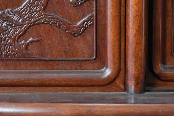 和製ヴィンテージ　花梨　松の彫刻が映える六尺サイズの飾り棚　(R-085126)