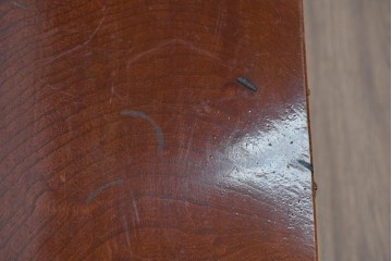 和製アンティーク　上手物　総欅(ケヤキ)材　漆塗り　落ち着いた漆の艶が美し筆返し付きの文机　(R-085127)